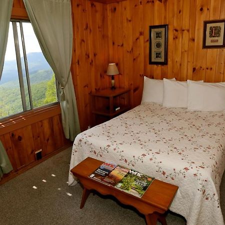 Little Switzerland Alpine Inn מראה חיצוני תמונה