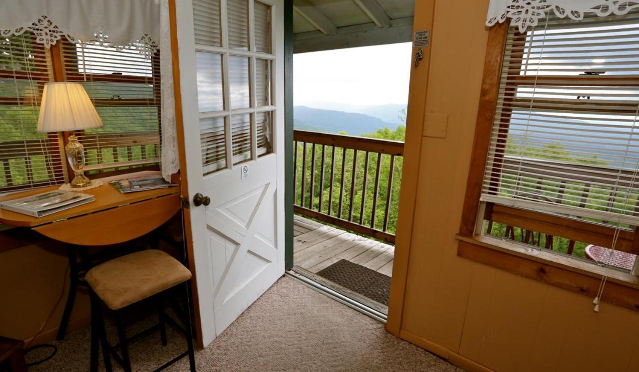 Little Switzerland Alpine Inn מראה חיצוני תמונה