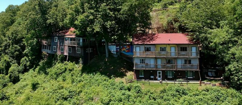 Little Switzerland Alpine Inn מראה חיצוני תמונה