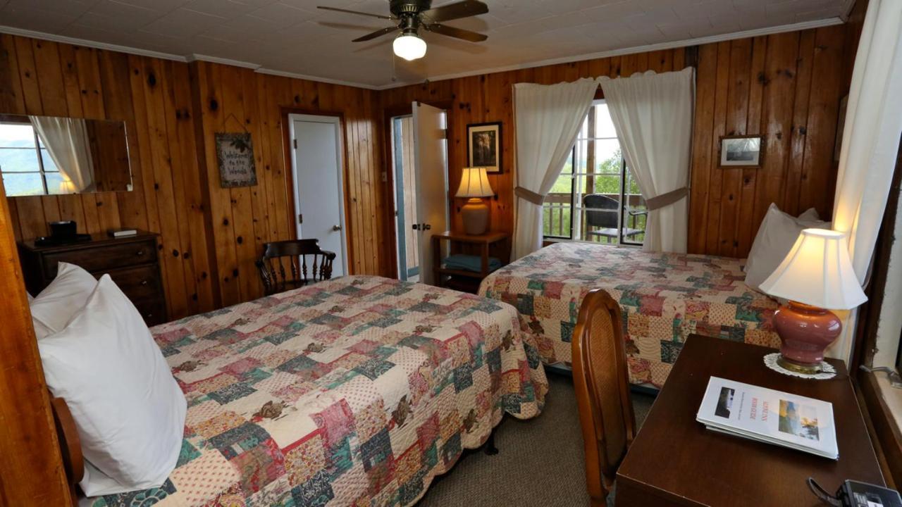 Little Switzerland Alpine Inn מראה חיצוני תמונה