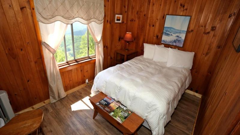 Little Switzerland Alpine Inn מראה חיצוני תמונה